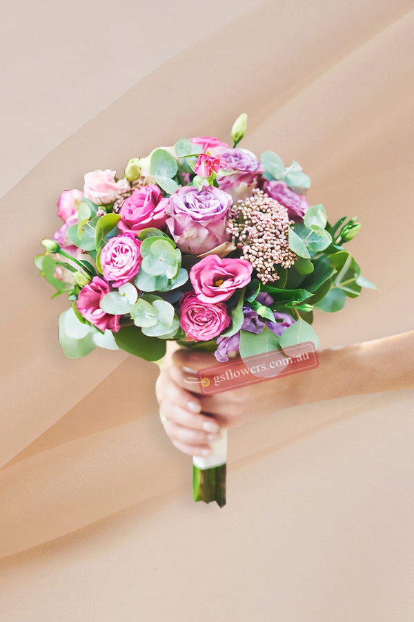 Pink Roses Bridal Bouquet - Floral design